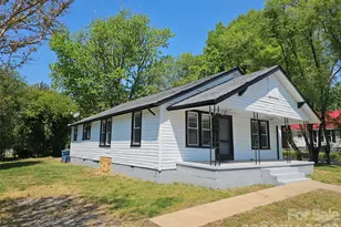 406 26th St SW, Hickory, NC 28602 - Photo 1