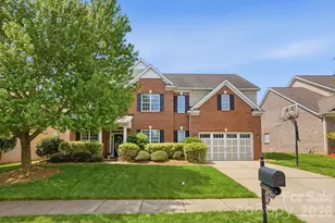 11416 Ashbourne Hall Rd, Charlotte, NC 28277 - Photo 1