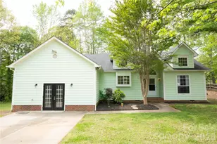 10737 Spruce Mountain Rd, Charlotte, NC 28214 - Photo 1