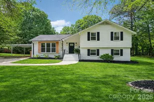 5300 Cheval Pl, Charlotte, NC 28205 - Photo 1