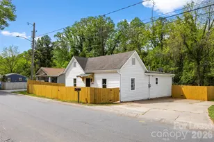 2942 Reid Ave, Charlotte, NC 28208 - Photo 1