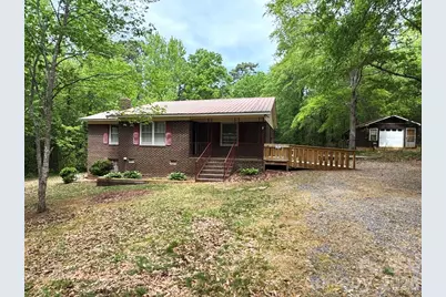 530 Burlington Street, Wadesboro, NC 28170 - Photo 1