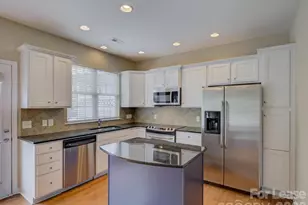 1098 Drayton Ct, Fort Mill, SC 29708 - Photo 1