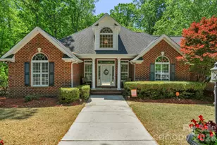 221 Lakeshore Dr, Rockingham, NC 28379 - Photo 1