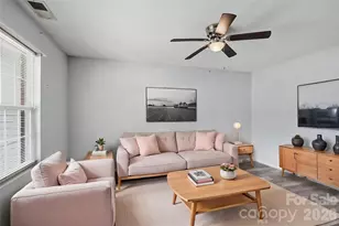 102 Brandywine Dr NE, Conover, NC 28613 - Photo 1