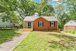 373 Westwood Dr, Statesville, NC 28677 - Photo 1