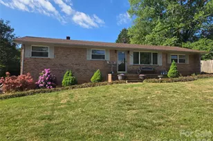2824 25th Ave NE, Hickory, NC 28601 - Photo 1