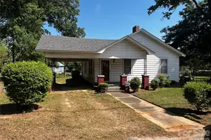 610 Clara St, Newberry, SC 29108 - Photo 1