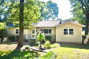 544 Manhasset Rd, Charlotte, NC 28209 - Photo 1