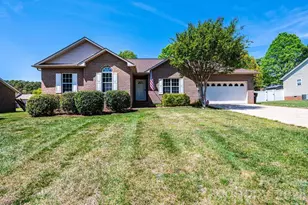 2000 Summerfield Cir, Conover, NC 28613 - Photo 1