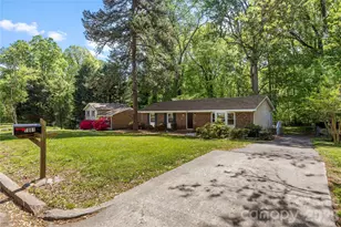 7001 Crossridge Rd, Charlotte, NC 28214 - Photo 1