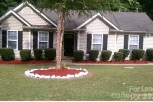 2633 Daffodil Dr, Charlotte, NC 28269 - Photo 1