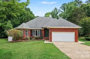 9102 Brightleaf Pl, Charlotte, NC 28269 - Photo 1