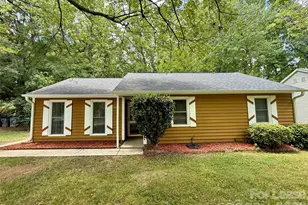 6832 Delta Lake Dr, Charlotte, NC 28215 - Photo 1
