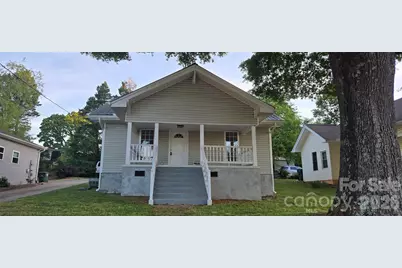 227 W B Street, Newton, NC 28658 - Photo 1