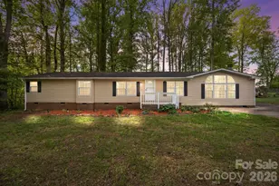 117 Clove Ln, Statesville, NC 28677 - Photo 1