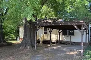 2036 Dale Ave, Lincolnton, NC 28092 - Photo 1