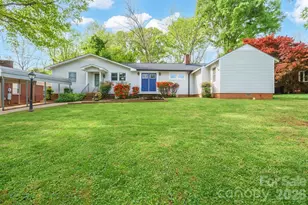 305 W 9th St, Newton, NC 28658 - Photo 1