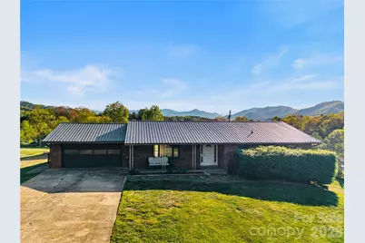 882 Queentown Road, Canton, NC 28716 - Photo 1