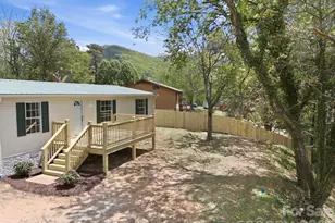 39 Upper Moffitt Rd, Asheville, NC 28805 - Photo 1