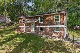 404 Ciccone Dr, Hendersonville, NC 28791 - Photo 1