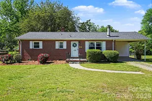 428 Frank Dr, Charlotte, NC 28215 - Photo 1