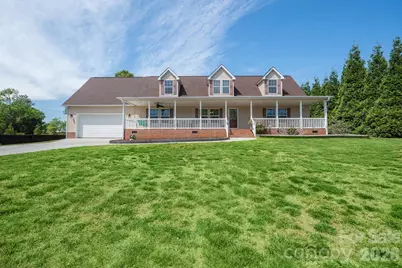 132 Top Flite Drive, Statesville, NC 28677 - Photo 1