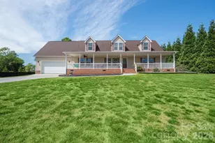 132 Top Flite Dr, Statesville, NC 28677 - Photo 1