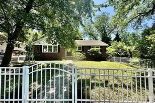 710 Neil St, Gastonia, NC 28052 - Photo 1