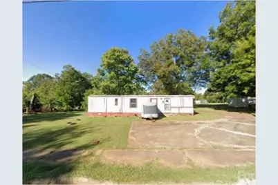 114 S Ervin Avenue, Newton, NC 28658 - Photo 1