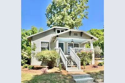 729 E Front Street, Statesville, NC 28677 - Photo 1