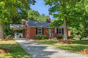 419 Knox St, Clover, SC 29710 - Photo 1