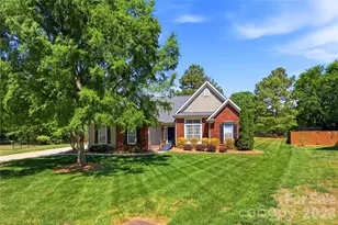 7704 Hickory Stick Pl, Charlotte, NC 28277 - Photo 1
