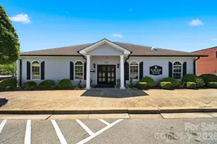 320 S Green St, Morganton, NC 28655 - Photo 1