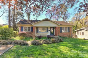 1308 Mockingbird Ln, Charlotte, NC 28209 - Photo 1
