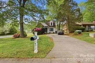 1720 Hampshire Dr, Salisbury, NC 28146 - Photo 1