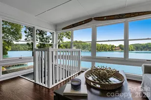 462 Charlotte Dr, Lake Lure, NC 28746 - Photo 1