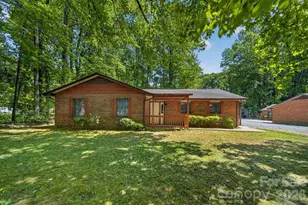 1908 W Sugar Creek Rd, Charlotte, NC 28262 - Photo 1