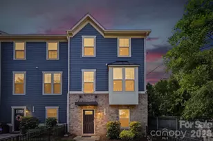 1221 Queen Lyon Ct, Charlotte, NC 28205 - Photo 1