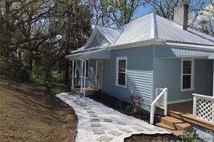267 Beaverdam St, Canton, NC 28716 - Photo 1