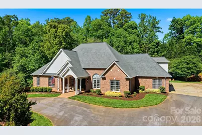 890 18th Avenue Court NW, Hickory, NC 28601 - Photo 1