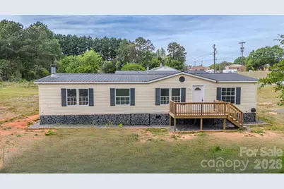 2932 23rd Avenue NE, Hickory, NC 28601 - Photo 1