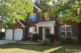 10804 Fountaingrove Dr, Charlotte, NC 28262 - Photo 1