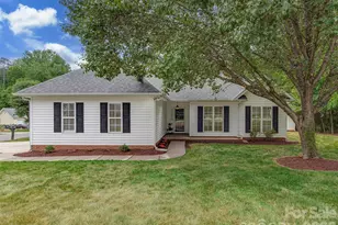 9221 Forest Green Dr, Charlotte, NC 28227 - Photo 1