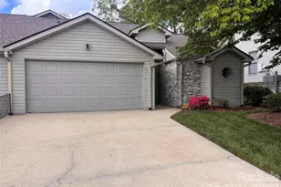39 Tisha Ln, Hendersonville, NC 28739 - Photo 1
