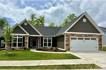 137 Marianne Drive, Hendersonville, NC 28739 - Photo 1