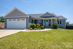 142 Alf Hoover Rd, Lincolnton, NC 28092 - Photo 1