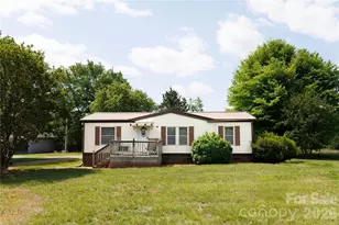 318 Tuckers Grove Rd, Statesville, NC 28625 - Photo 1