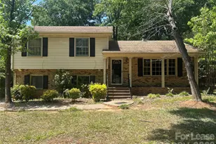 1616 Weststone Dr, Charlotte, NC 28208 - Photo 1