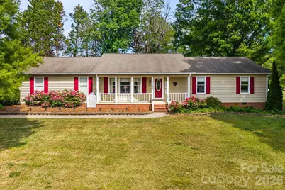 1137 Hibriten Drive SE, Lenoir, NC 28645 - Photo 1